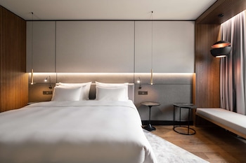 Superior Room (Collection)