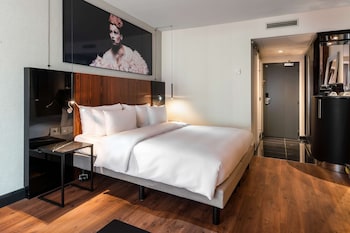 Premium Room (Collection)