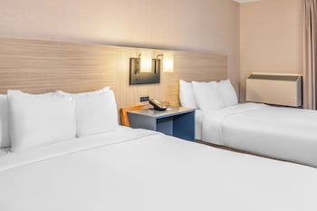 Room, 2 Queen Beds, Non Smoking
