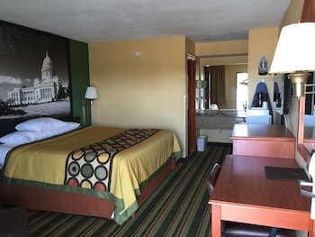 Standard Room, 1 King Bed, Smoking