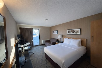 Deluxe Room, 1 Queen Bed with Sofa bed, Refrigerator & Microwave, Ground Floor