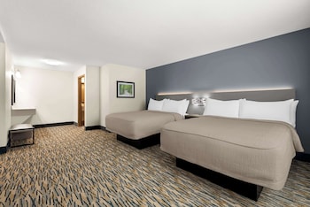 Standard Room, 2 Queen Beds, Non Smoking, Refrigerator & Microwave (Larger Room)