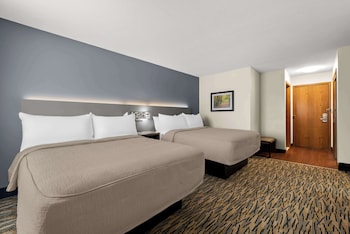 Standard Room, 2 Queen Beds, Accessible, Refrigerator & Microwave (1st Floor)