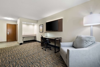 Suite, 2 Queen Beds, Non Smoking, Refrigerator & Microwave (with Sofabed)
