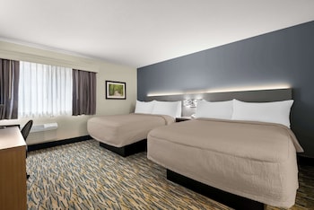 Suite, 2 Queen Beds, Non Smoking, Refrigerator & Microwave (with Sofabed)