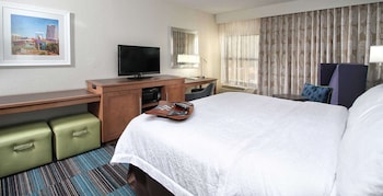 Room, 1 King Bed, Non Smoking, Balcony