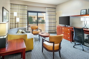 Suite, 1 Bedroom (Balcony)
