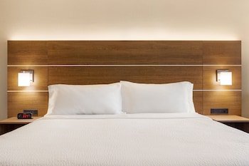 Suite, 1 Bedroom, City View