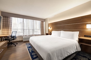 Suite, 1 Bedroom, City View
