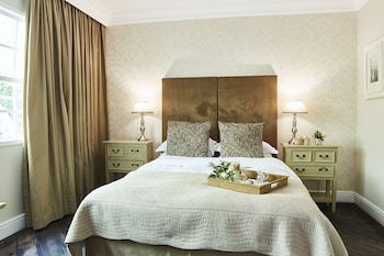 Double Room (Petit Classic)