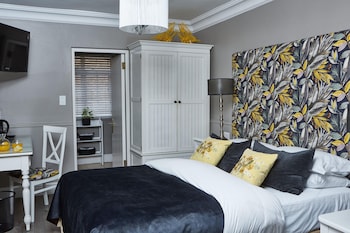 Double Room (Petit Classic)