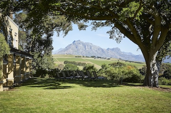 Twin Room (Vineyard)