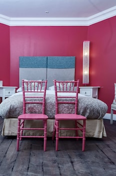 Classic Twin Room