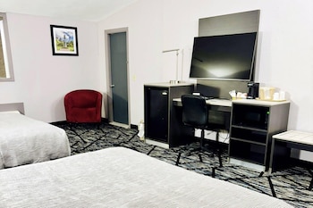 Standard Room, 2 Queen Beds, Non Smoking
