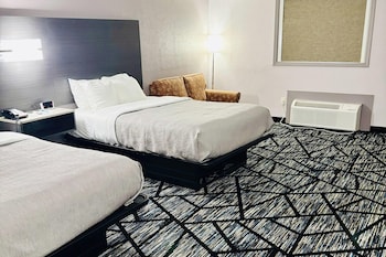 Standard Room, Multiple Beds, Non Smoking