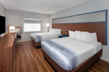 Room, 2 Queen Beds (Mobility, Bathtub W/grab Bars)