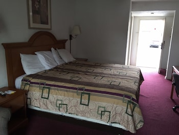 Standard Room, 1 King Bed, Non Smoking