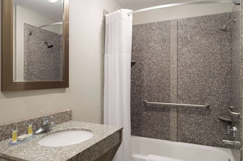 Room, 1 King Bed, Accessible