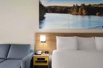 Standard Room, 1 King Bed