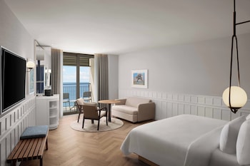 Deluxe Room, Sea View (Grand)