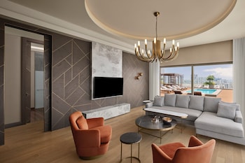 Suite (Infinity)