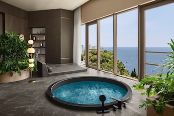 Suite (Panorama)