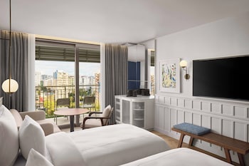 Deluxe Room, City View