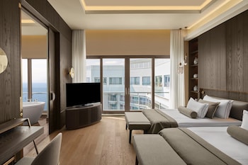Suite (Panorama)