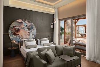 Suite (Infinity)