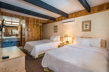 Standard Chalet, Multiple Beds, Kitchen, Resort View