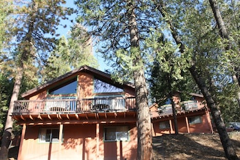 Standard Chalet, 1 King Bed with Sofa bed, Fireplace