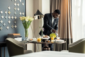 Premier Room, 1 King Bed