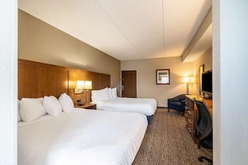 Standard Room, 2 Queen Beds, Refrigerator & Microwave, Corner