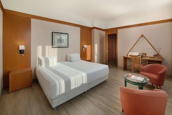 Superior Room (Extra Bed 3 adults)