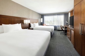 Room, 2 Queen Beds, Hearing Accessible