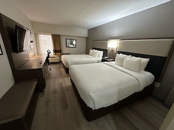 Standard Room, 2 Double Beds, Non Smoking