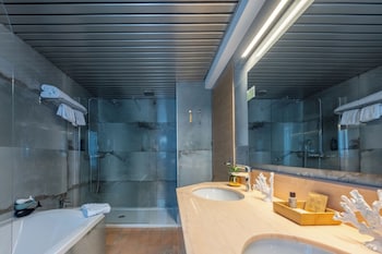 Junior Suite Street View St Nicolas