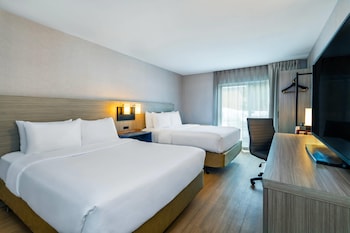 Deluxe 2 Queen beds, Ground floor, Pet Friendly