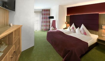 Deluxe Suite, 1 King Bed