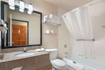 Standard Room, 2 Queen Beds, Refrigerator & Microwave, Pool View (2nd Floor)