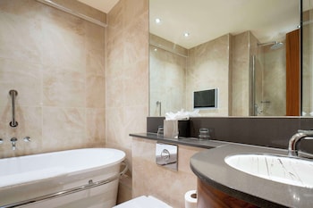 Junior Suite, 1 Double Bed with Sofa bed (Kings Wing)
