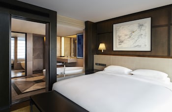 Grand Executive Suite King