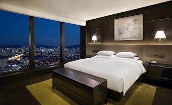 Grand Executive Suite King