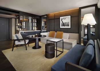 Grand Executive Suite King