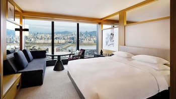 Room, 1 King Bed, River View