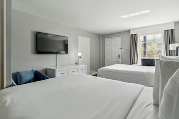 Standard Room, 2 Queen Beds, Accessible
