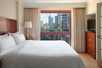 Suite, 1 Bedroom (Mobility/Hearing Accessible, Tub)