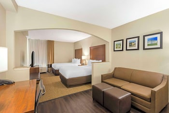 Standard Room, 2 Double Beds, Non Smoking