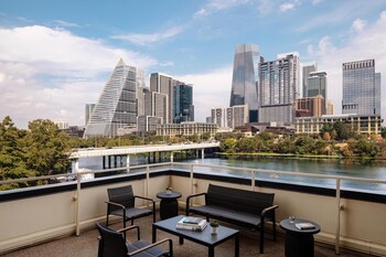 Room, 1 King Bed, Patio, Lakefront