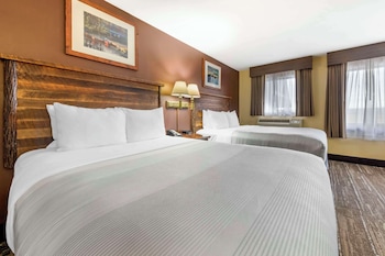 Room, 2 Queen Beds, Accessible, Non Smoking